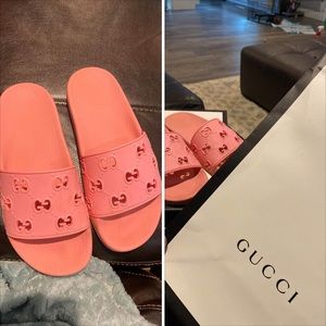 Gucci women’s slides